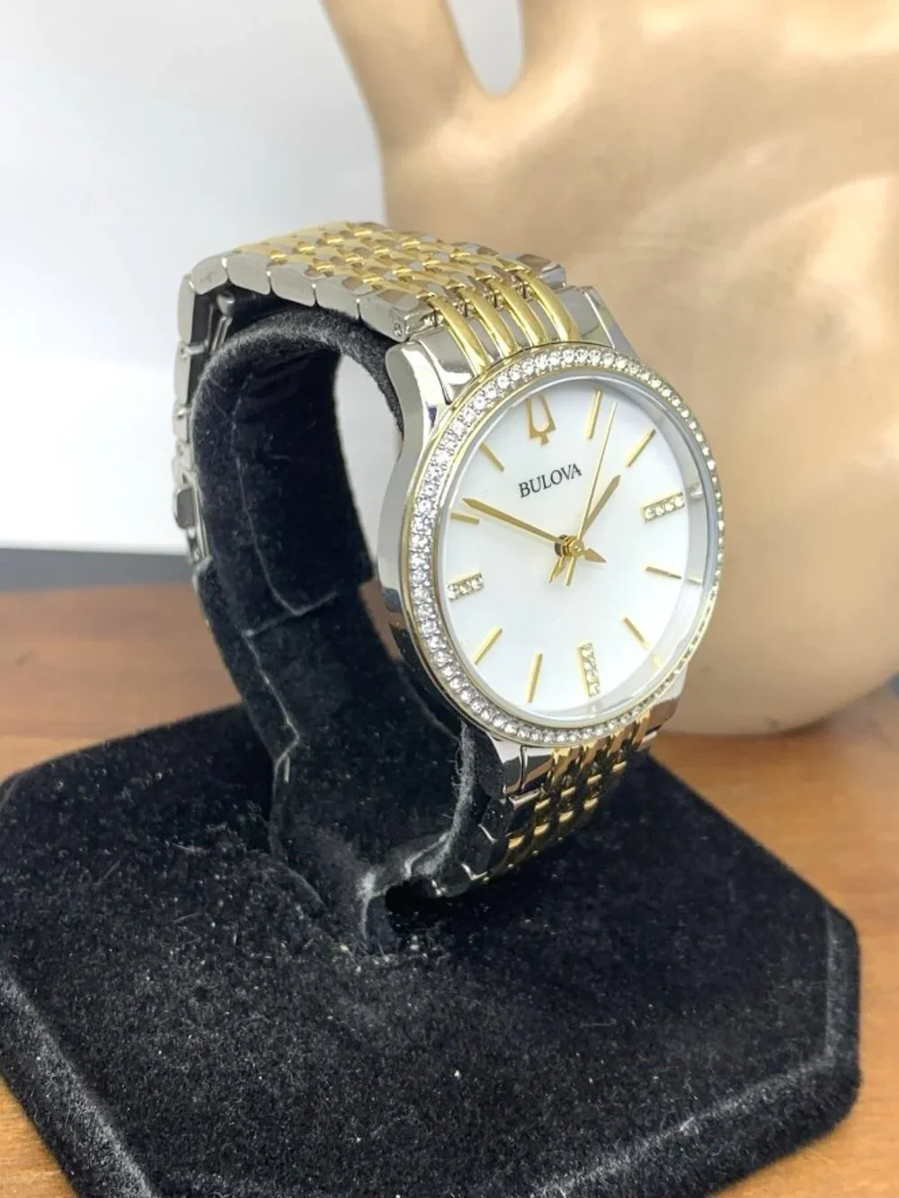 Bulova women pearl